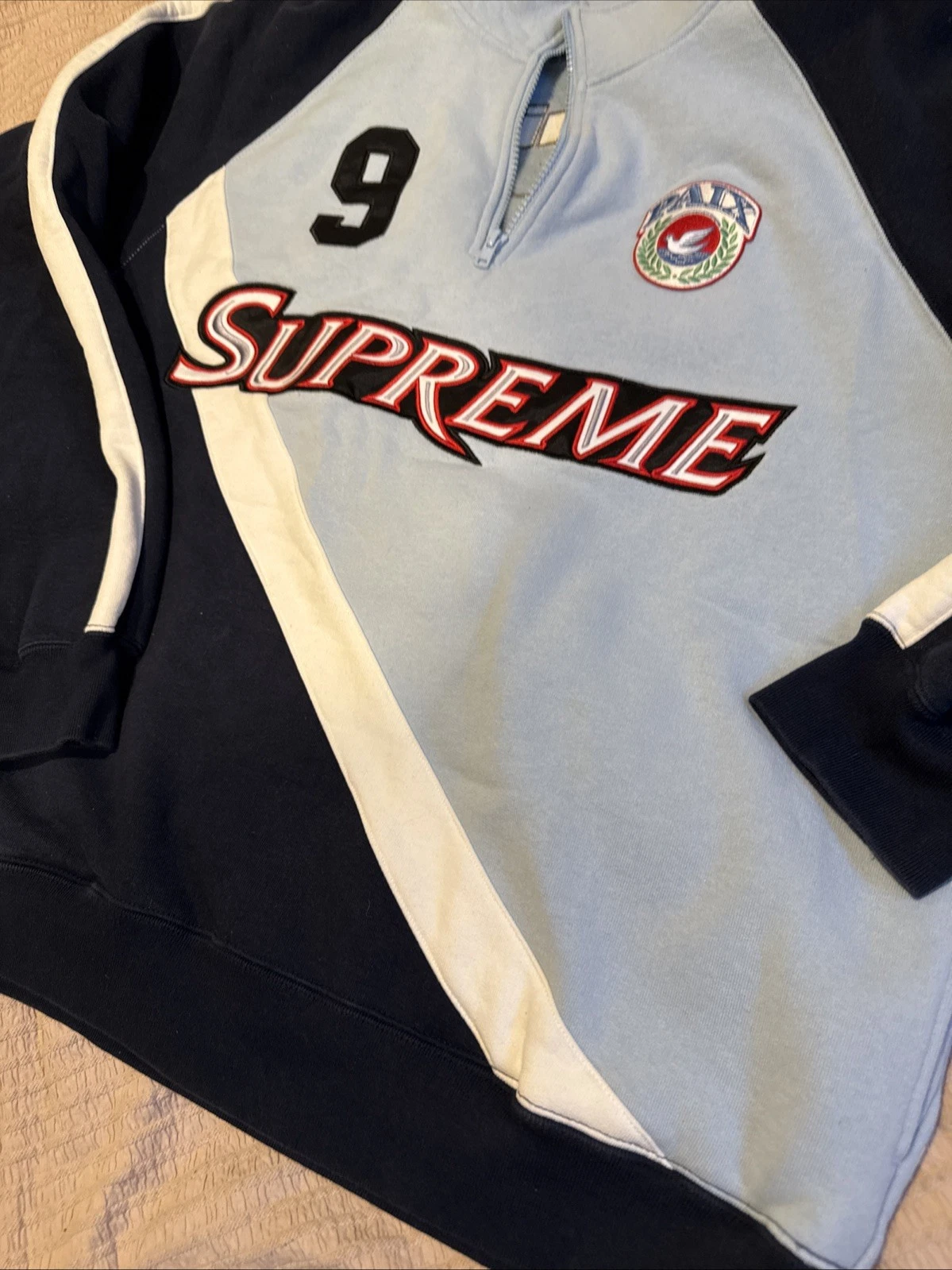 Sweat demi zip Supreme SS24 Equipé bleu clair porté quelques fois 