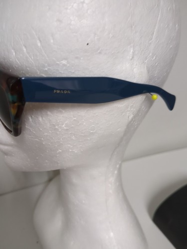 PRADA SUNGLASSES --RARE FIND-- AUTHENTIC VINTAGE SPR02Q - Picture 3 of 13