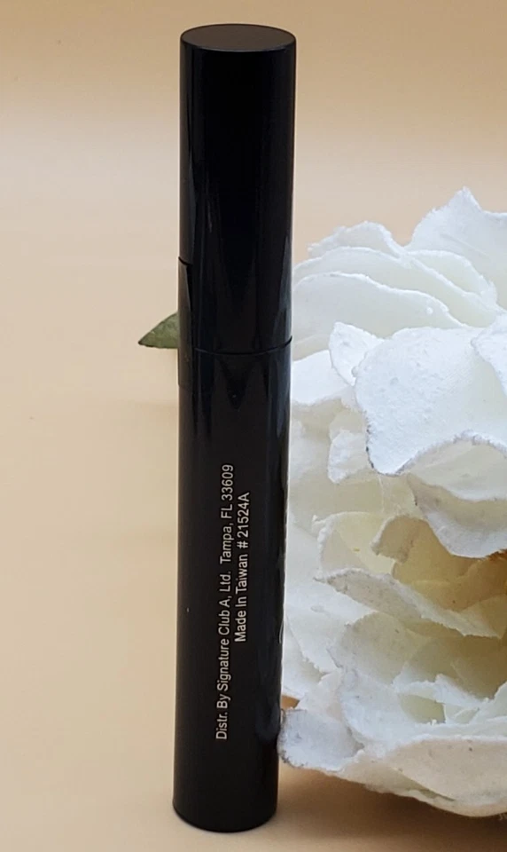 Signature Club A 3D Mascara Black .27 fl oz New Without Box Sealed - Image 4 of 4