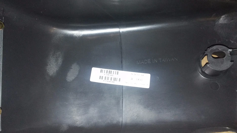 84-89 TOYOTA 4RUNNER PICKUP PARACHOQUES DELANTERO TAPAS RH TO1005116 LH TO1004157 JUEGO Foto 3 de 4