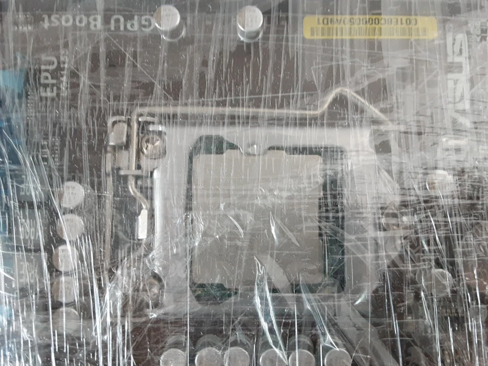 Placa madre ASUS P8H67-M EVO Intel Core i7-2700K CPU combo LGA 1155 Micro-ATX Foto 4 de 4