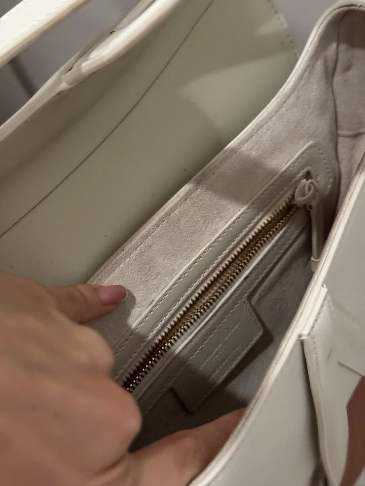 Bolso de hombro Dior Saddle cuero ultramate con leche Foto 4 de 4