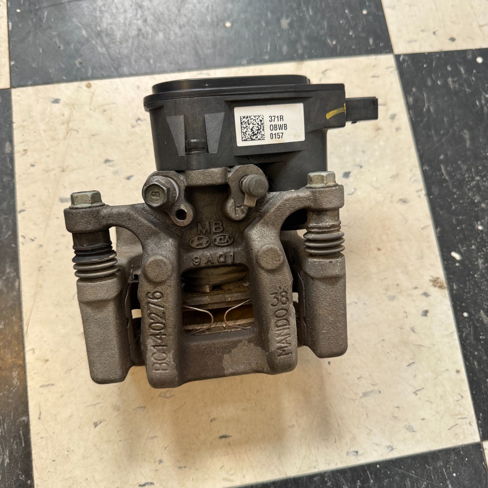 2019-2021 Hyundai Tucson Gasoline Rear Right Brake Saddle Caliper OEM BC140276