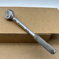 Vintage S-k Tools 12 Drive Ratchet 42470 Usa 10 Long Knurled Round Head