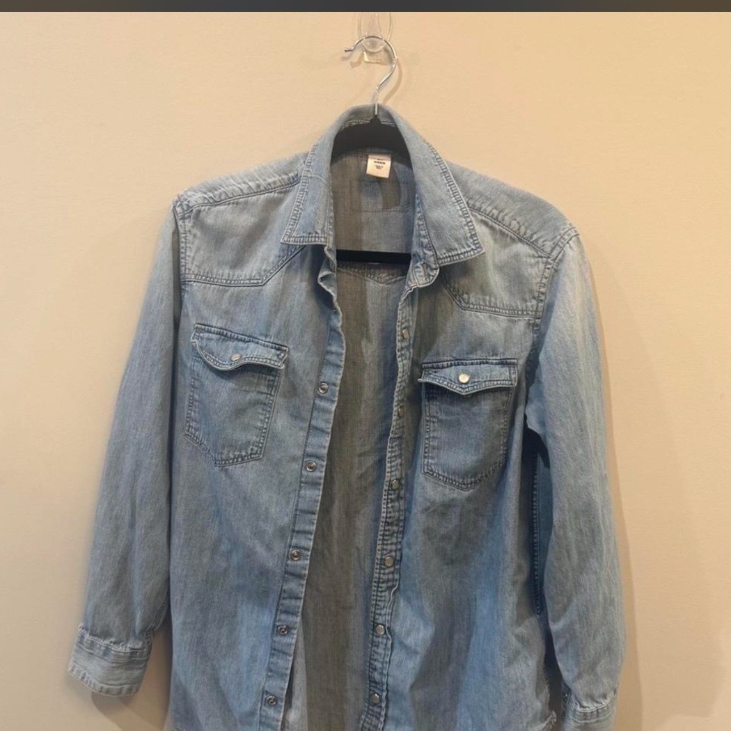 H&M &Denim Womens Light Wash Western Chambray Snap Button Down Shirt Size 4