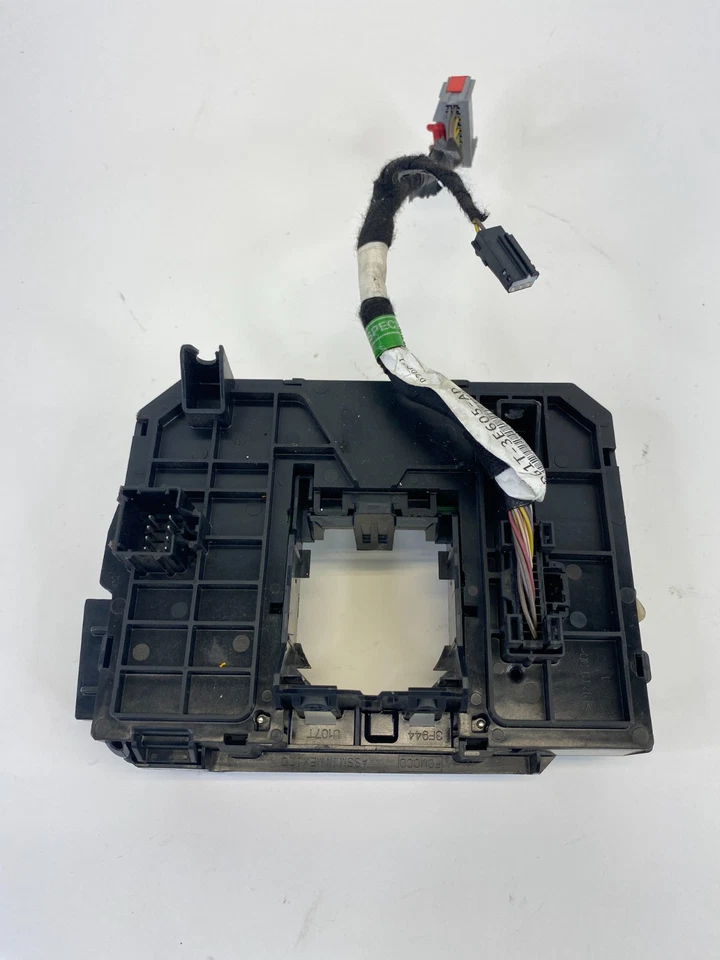 Soporte de carcasa de columna de dirección Ford Taurus Police Interceptor 2015-2019 sedán Foto 2 de 4