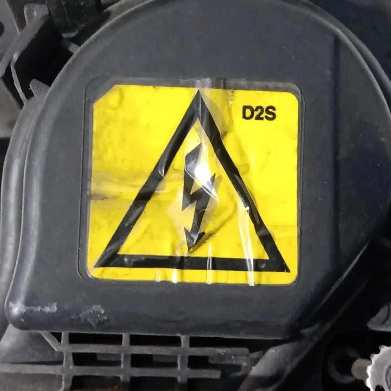 7701051092 FANALE ANT. DESTRO per RENAULT VEL SATIS 1A SERIE (04/02>04/05<) 2.0 - Immagine 3 di 4