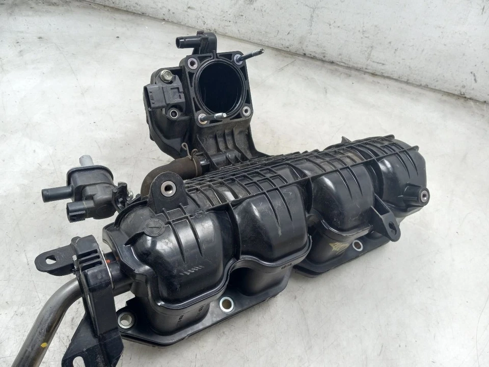 12-15 TOYOTA PRIUS PLUG-IN 1.8L FWD NO COLETOR DE ADMISSÃO - Imagem 3 de 4