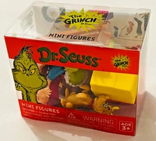 NEW Culturefly Critter Crate The Grinch by Dr. Seuss Mini Figures 10 pieces