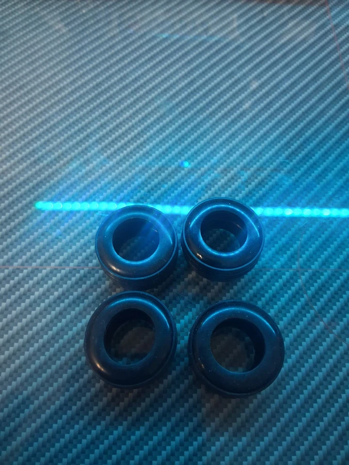 Neumáticos delanteros Atomic RC Mini-Z F1 #20 grados 4 piezas escala 1:28 Foto 3 de 3