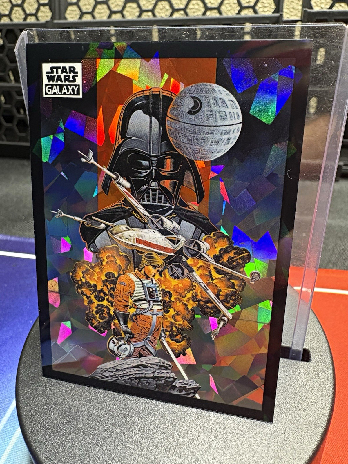 2022 Topps Star Wars Galaxy #52 The Shadow of the Dark Lord Atomic Ref. 037/150