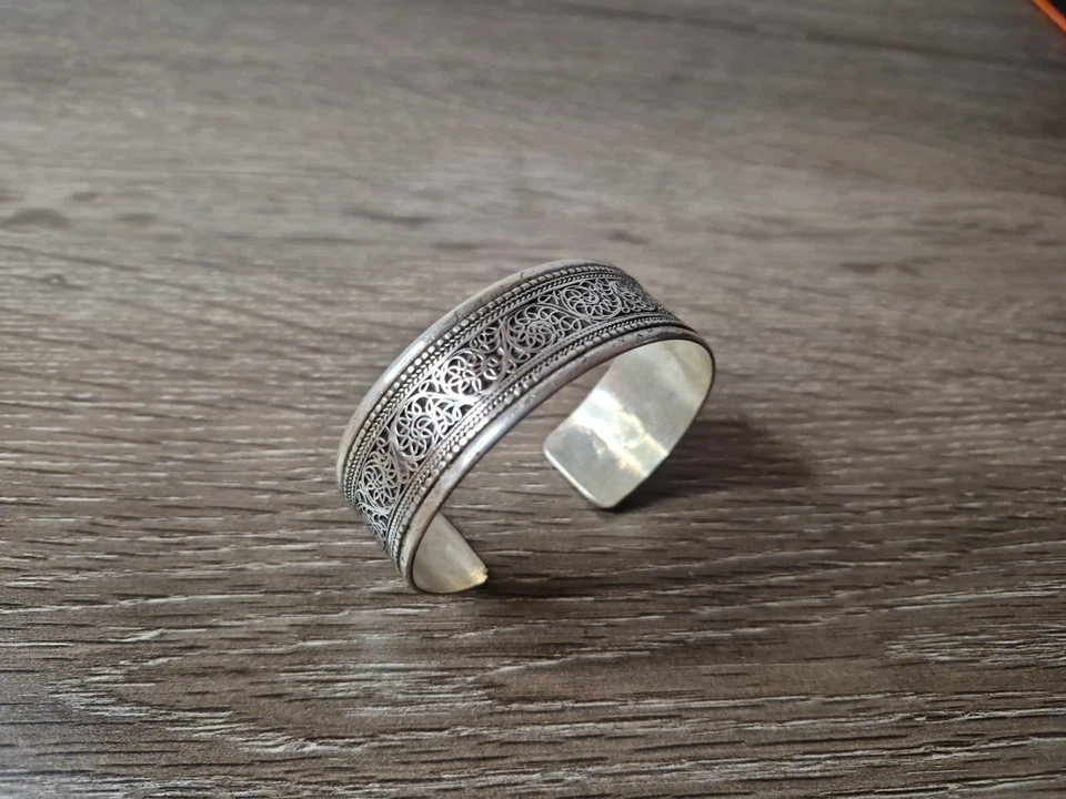 Brazalete de filigira tradicional nepalí Foto 2 de 2