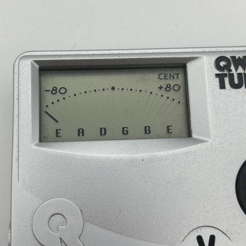 Qwik Tune Chromatic Guitar & Bass Tuner Automatic Working - Picture 8 of 12