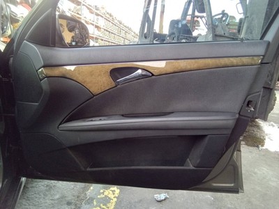 Garniture De Porte Avant Droite Pour Mercedes Classe E W211 2002-2008 | ABS Haute Qualité | Réf OE A2117270148