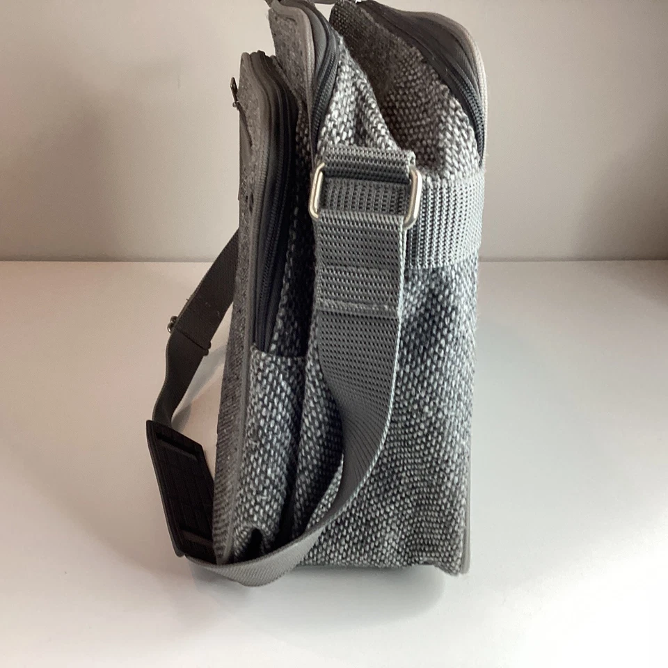 Maletín de viaje Samsonite Profile Tweed gris claro 14x12x8" de colección Foto 3 de 4