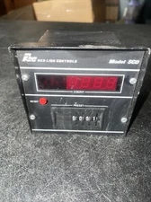 Red Lion controls SCD00400 preset counter with time delay 4 digit manual adjment