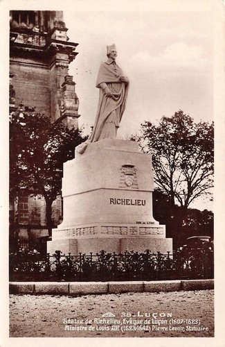 LUCON - Statue de Richelieu - Evêque de Luçon (Vendée) - 第 1/2 張圖片