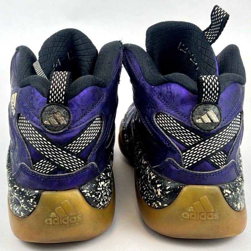 Brand new Kobe nightmare before Xmas kicks CUSTOM: Kobe 9 “Jack and Sally” ?? Another commission  main image 4