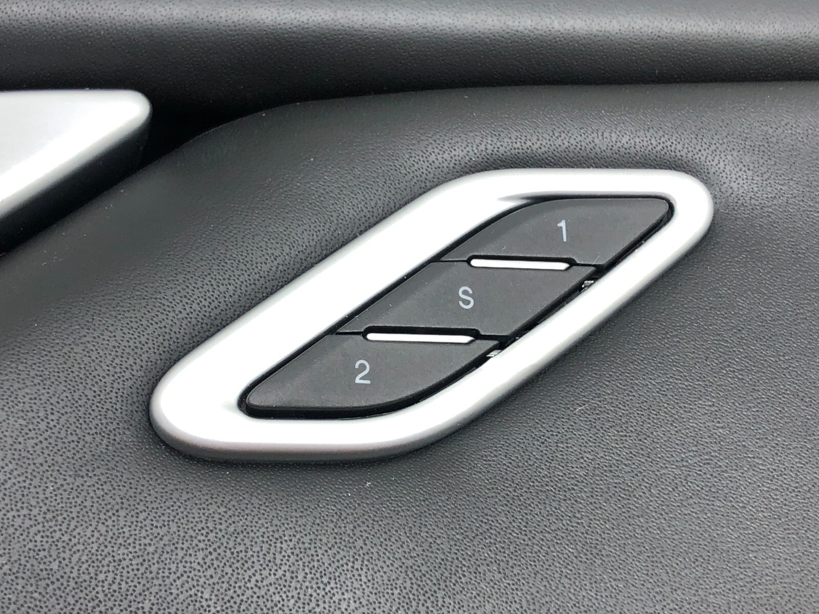 2014-2019 MASERATI GHIBLI SQ4 LEFT DRIVER FRONT INTERIOR DOOR PANEL OEM #NOTE.