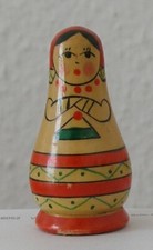 Matroschka. Babuschka! Matrioschka! Russische Puppe! Einzelne Holz-Figur! ALT!