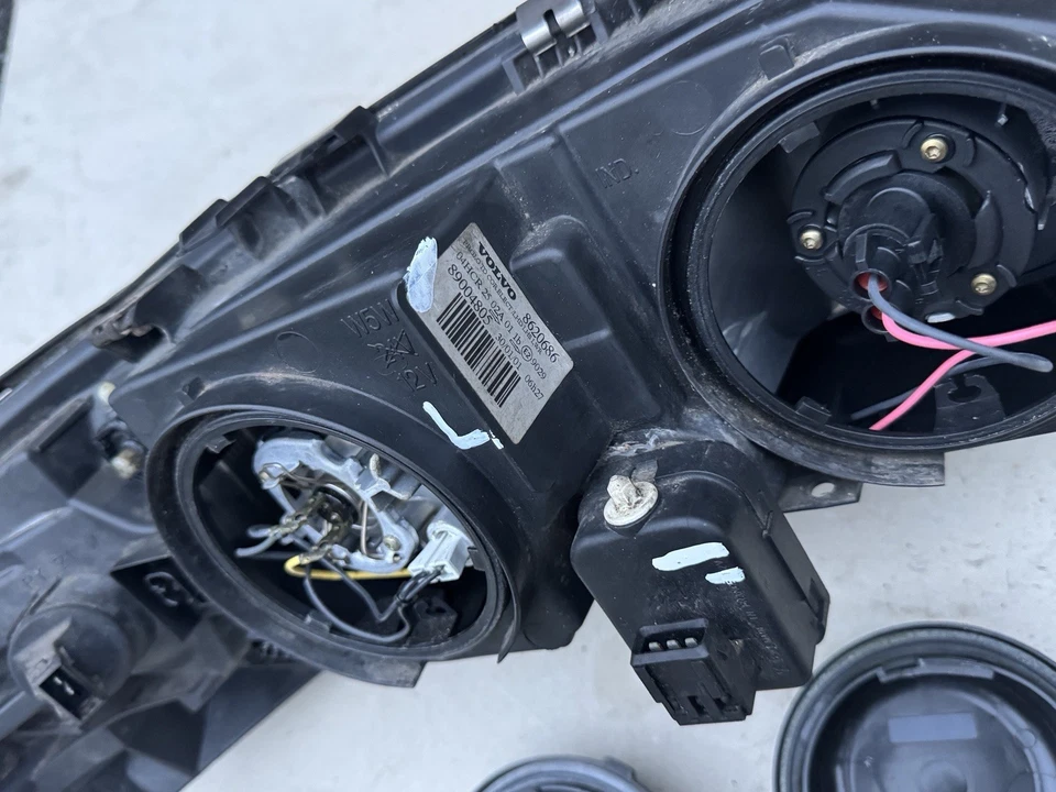 Volvo V70 II Scheinwerfer Frontscheinwerfer Links 89004805, 8620686 Original - Bild 4 von 4