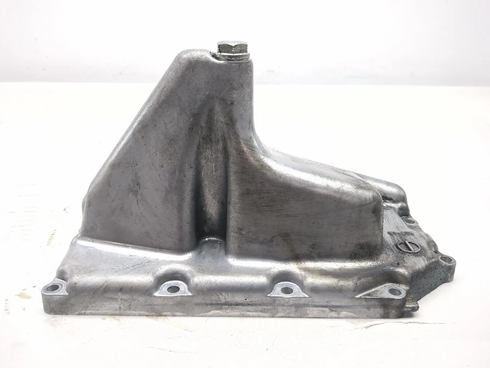 Нижний поддон для масла двигателя Suzuki GSXR 1000 09–16 годов выпуска - Изображение 2 из 4