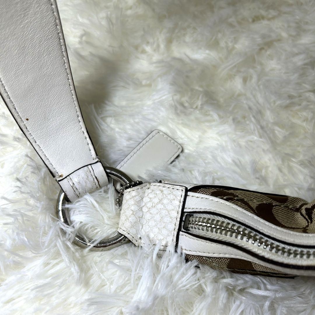 COACH One-Shoulder Patchwork Crescent Bag Women A… - image 6