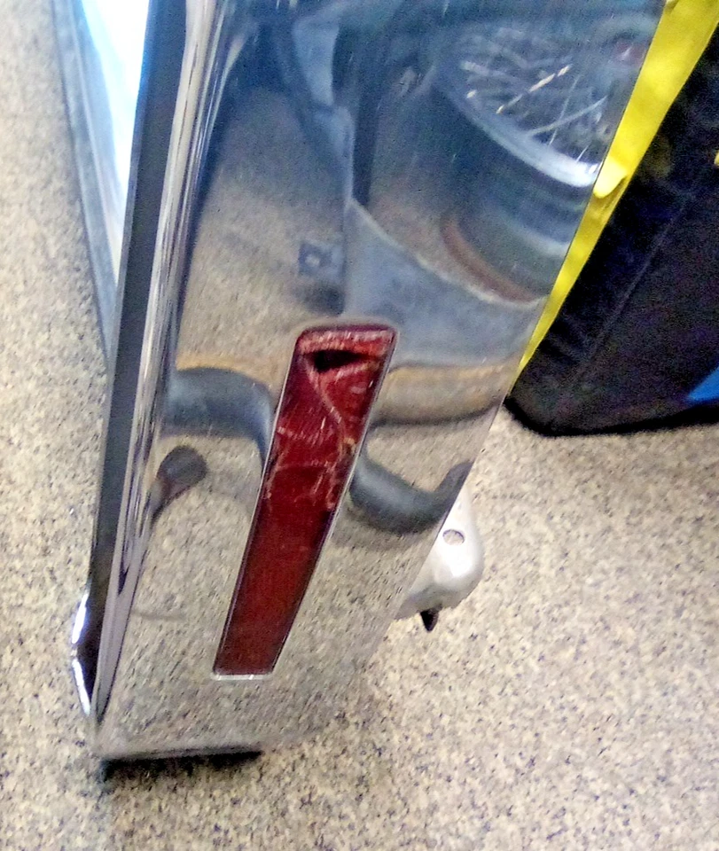 Conjunto de parachoques trasero Cadillac Deville Fleetwood Brougham 1980-89 tracción trasera DG Foto 3 de 4