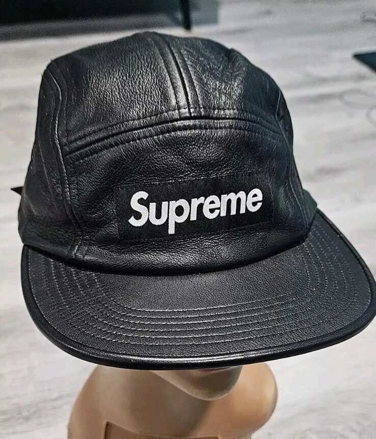 Casquette de camp en cuir suprême chapeau noir logo boîte noire 100% authentique 