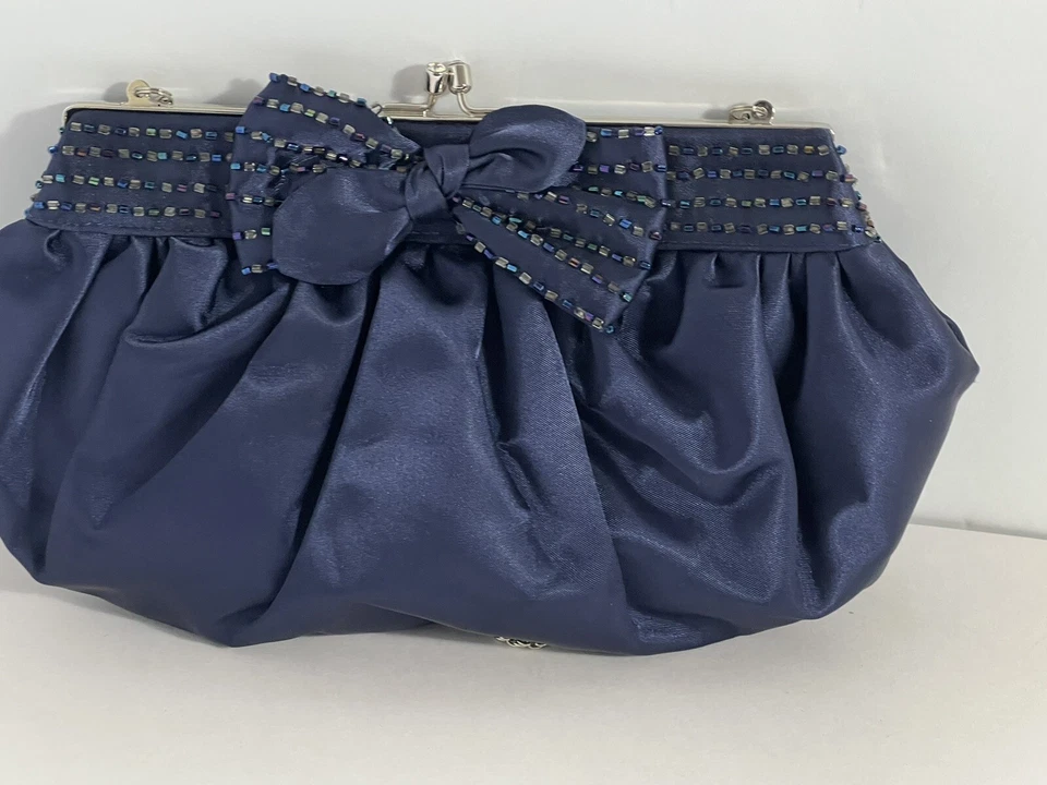 Vintage. La Sera By Franchi Beautiful Beaded Blue Hand Purse - Image 3 of 4