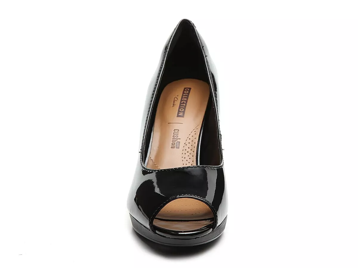 Clarks Women s Adriel Phyliss Pump size6 Black Patent Leather Peep