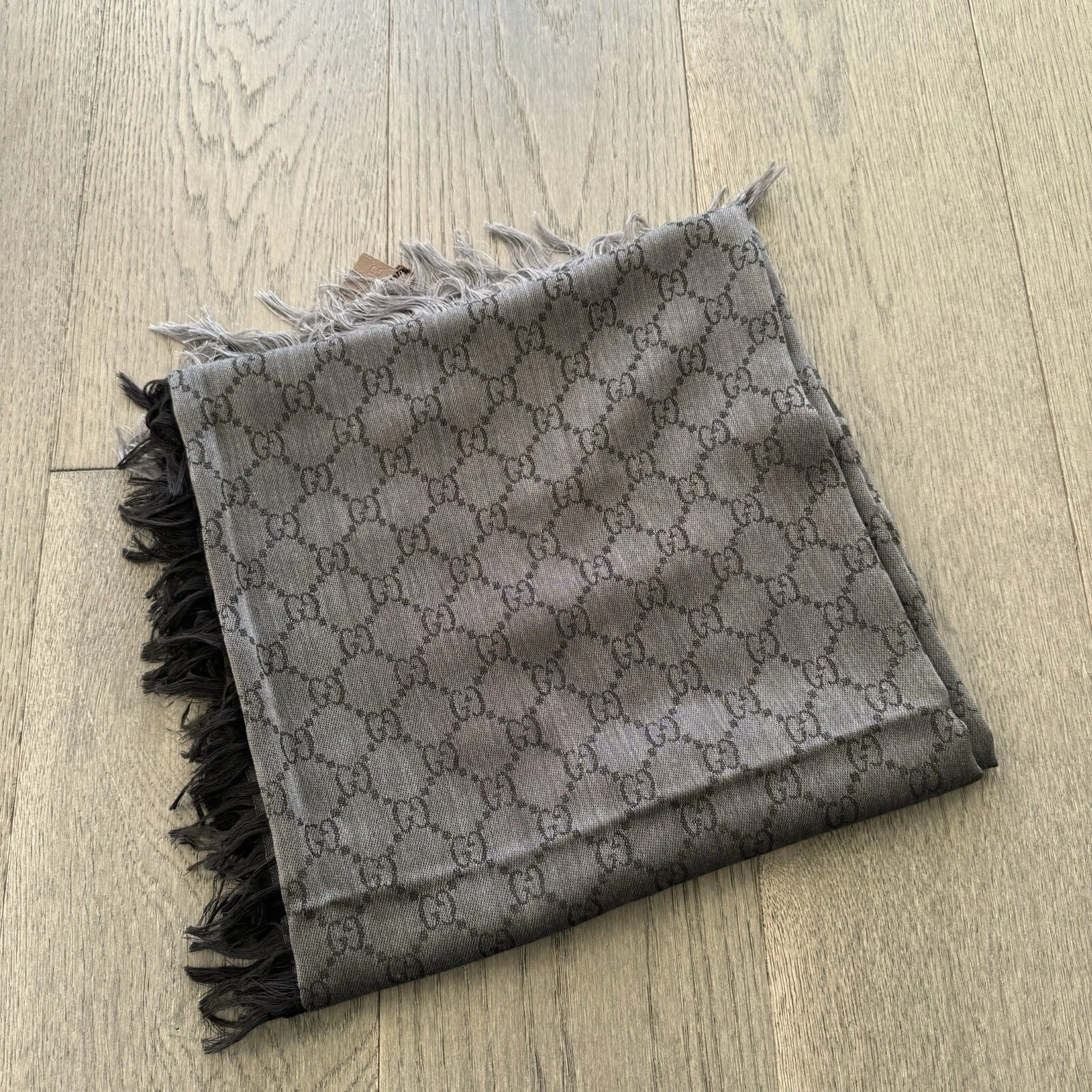 Foulard Gucci laine mélangée et soie 