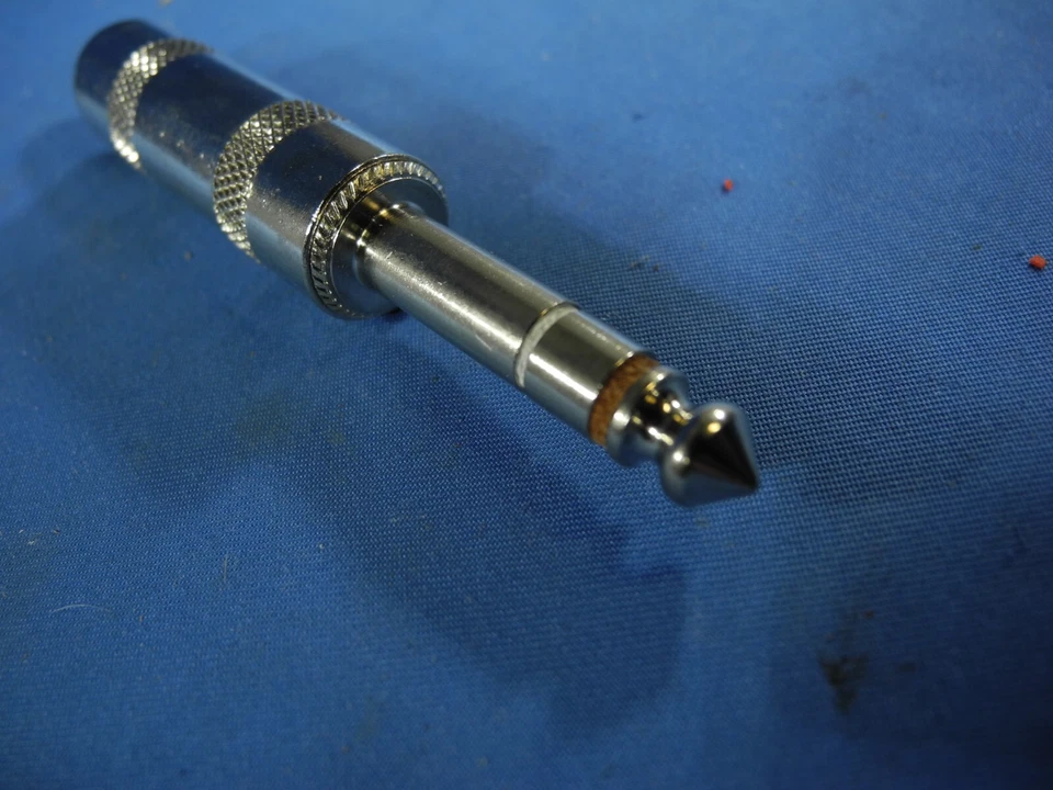 SWITCHCRAFT 297 1/4" TRS Stereo Cable Mount Plug - Solder Type (Free Shipping!) - Image 2 of 4