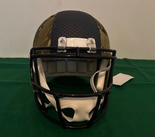 RUSSELL WILSON SIGNIERT/AUTO'D SEATTLE SEAHAWKS RIDDELL TARNFARBEN VOLLE GRÖSSE REP - Bild 3 von 8