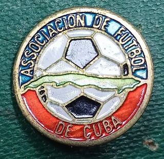 RARE Cuba Football Association FA Enamel Pin Badge Calcio Distintivo