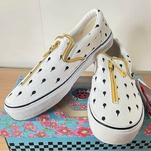 ジョジョの奇妙な冒険 黄金の風×VANS】コラボレーションスニーカー