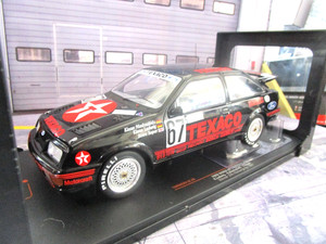1:18 Ford Sierra Cosworth 4x4 - 1990 - Weiß