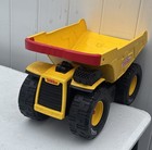2004 - VINTAGE HASBRO TONKA MIGHTY BIG YELLOW DUMP TRUCK 19” RED HANDLE