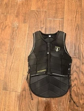 Tipperary Eventer Pro 3015. Color - Black Size - XS.