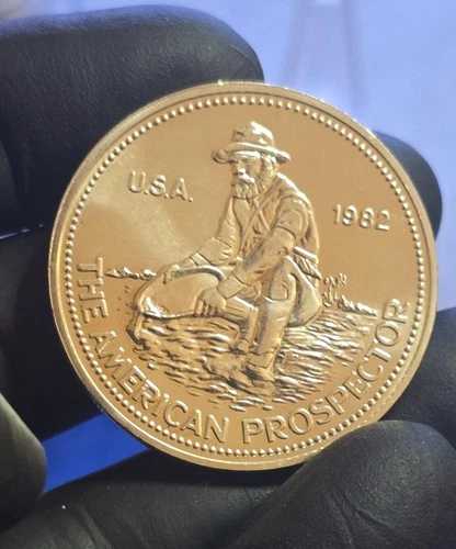 1982 USA - 1 oz .999 Fine Silver Engelhard - The American Prospector - Round 1