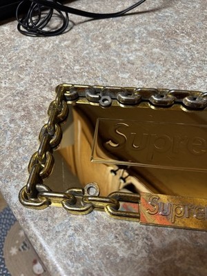 桃*区様 Supreme Chain License Plate Frame G Used Supreme Gold Chain License Plate Frame FW18 RARE Car Box Logo