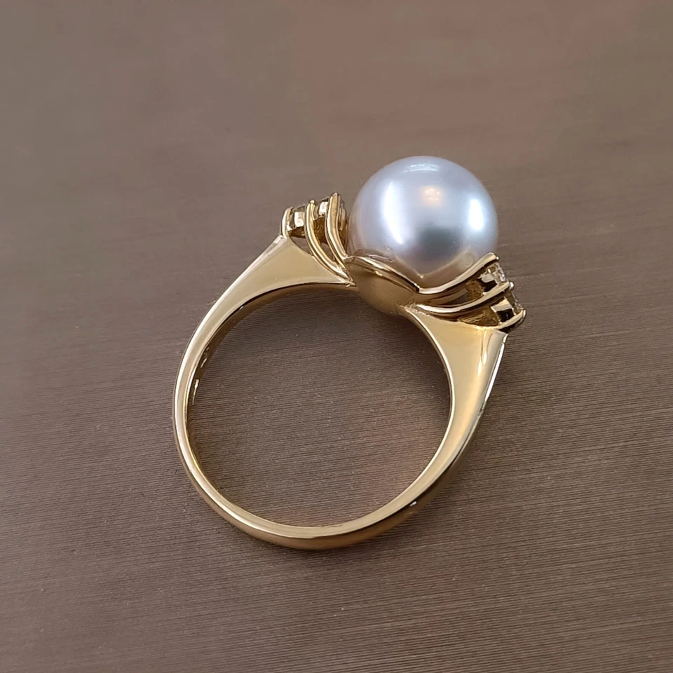 Anello con Perla AUSTRALIANA e Diamanti Oro giallo 18 kt Perla dei Mari del Sud - Immagine 4 di 4