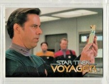 1995 Skybox Star Trek Voyager Series One Card # 11 Contrasting Receptions (L)