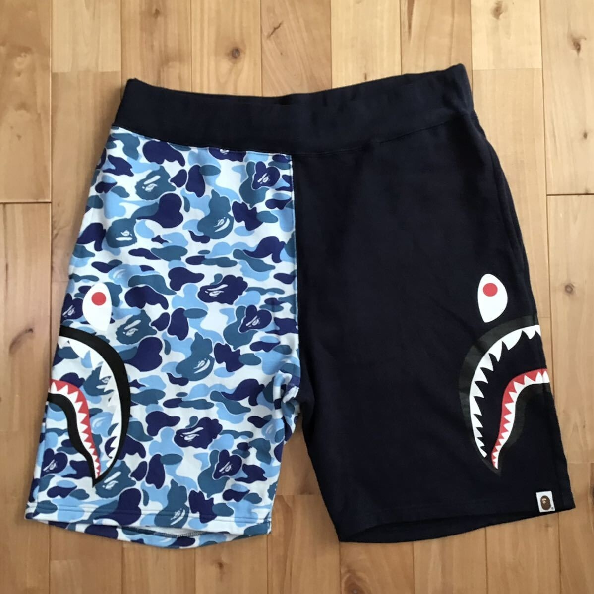 BAPE Side Shark Sweat Shorts Navy x ABC camo blue A Bathing BAPE Side Shark Sweat Shorts Navy x ABC camo blue A Bathing
