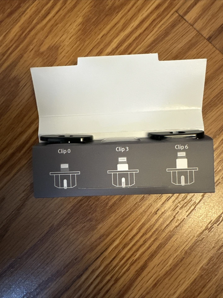 Twelve South HIRISE LIGHTNING DESKTOP STAND FOR IPHONE & IPAD MINI - Image 2 of 3