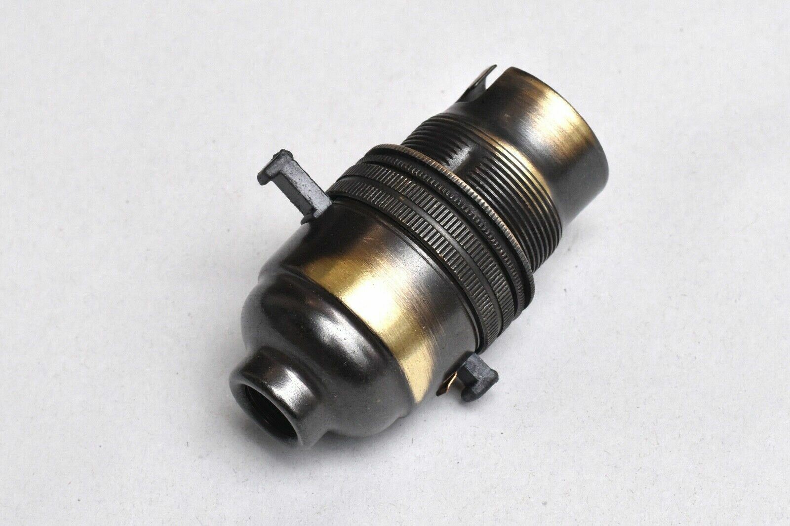 UK made antique brass switched B22 bulb holder 10mm entry lamp