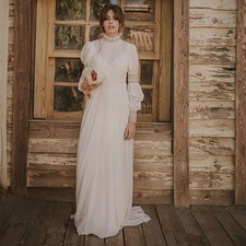 Elegant A-Line Wedding Dresses High Neck Long Sleeves Lace Applique Bridal Gowns