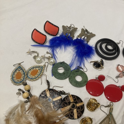 25 Pair Earrings Pierced Lot New, Vintage, Many Styles Some May Be Signed - Bild 13 von 20
