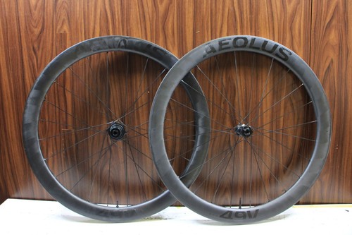 Bontrager Aeolus Pro 49V Disc Carbon Laufradsatz Drahtreifen Tubeless Shimano 11/12s