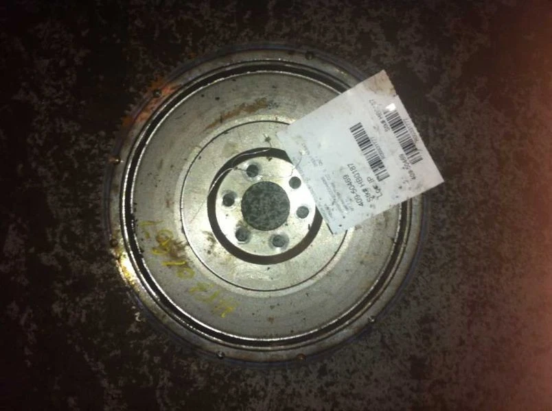 12 PASSAT VOLANTE/PLACA FLEXIBLE M.T. 2,5 L 331777 Foto 2 de 4